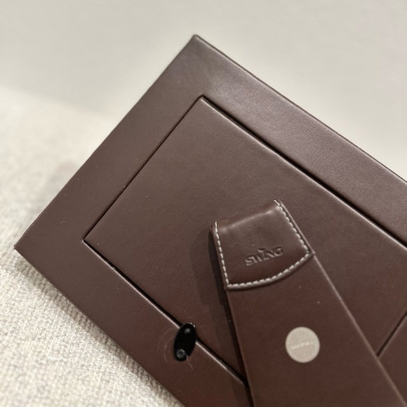 SWING Picture Frame - Picture 5 of 7